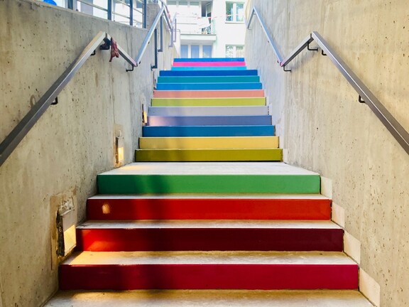 kolorowe schody